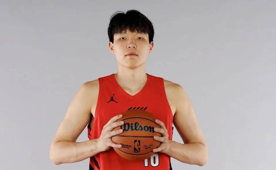 九游网页版登录入口-山东男篮迎德甲关键赛，今晚战术微调，压力陡增，训练强度明显提升的简单介绍